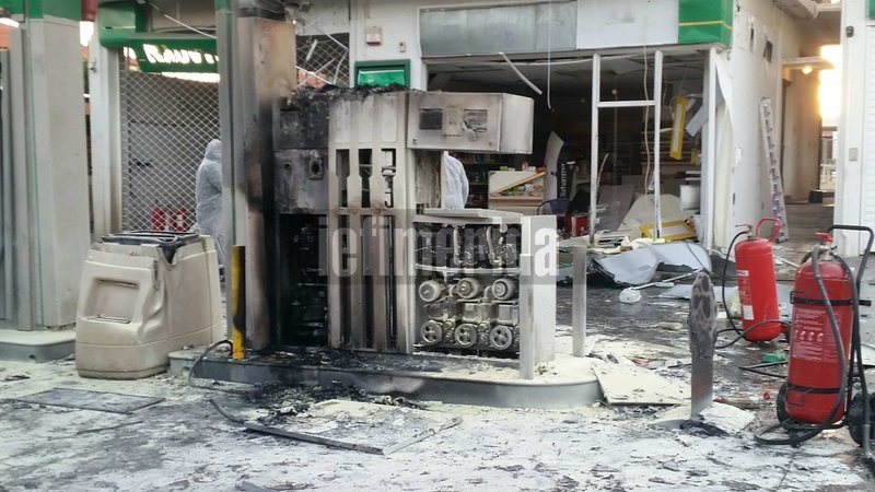 Αποτέλεσμα εικόνας για Βίντεο ντοκουμέντο: Έκρηξη σε βενζινάδικο στην Ανάβυσσο